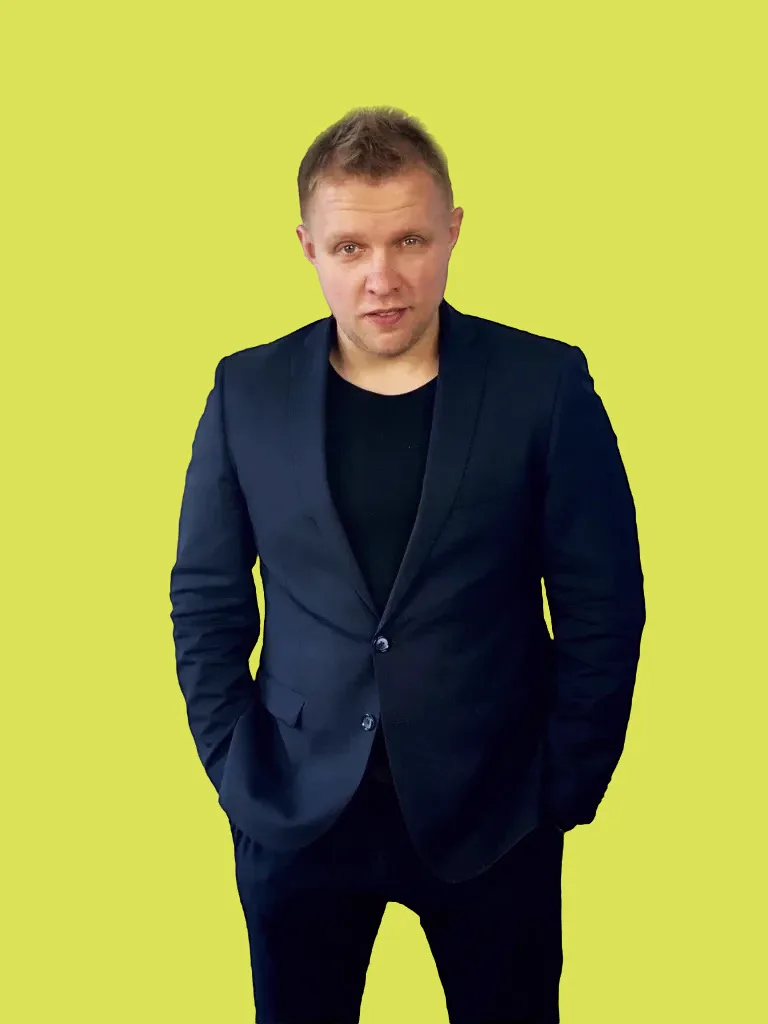 Михаил Алистер